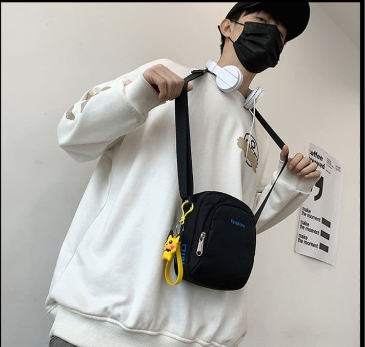 ショルダーバッグメンズ ミニ シンプル機能的コンパクトポーチ