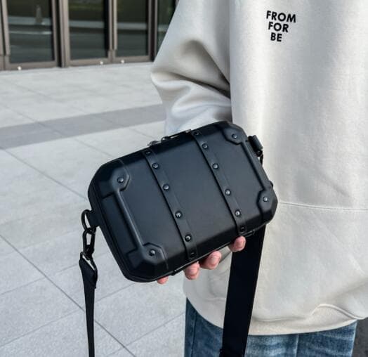 メンズショルダーバッグ 斜めがけ防水加工 スマホ