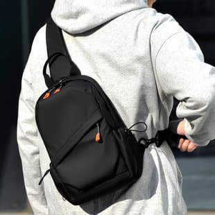 ショルダーバッグメンズ アーバンミニショルダーパック