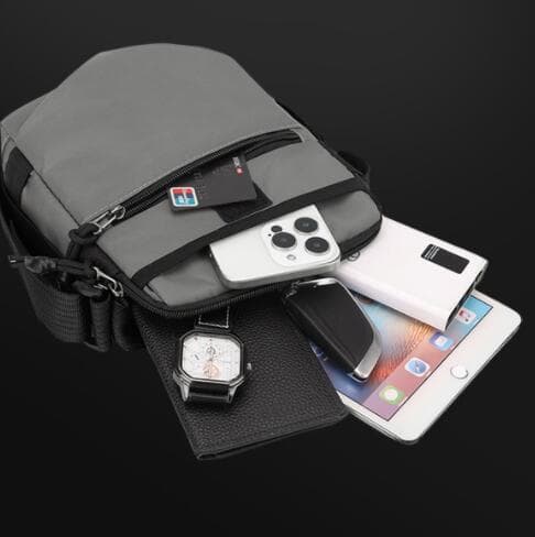 撥水加工メンズショルダーバッグ斜めがけサコッシュ スマホ