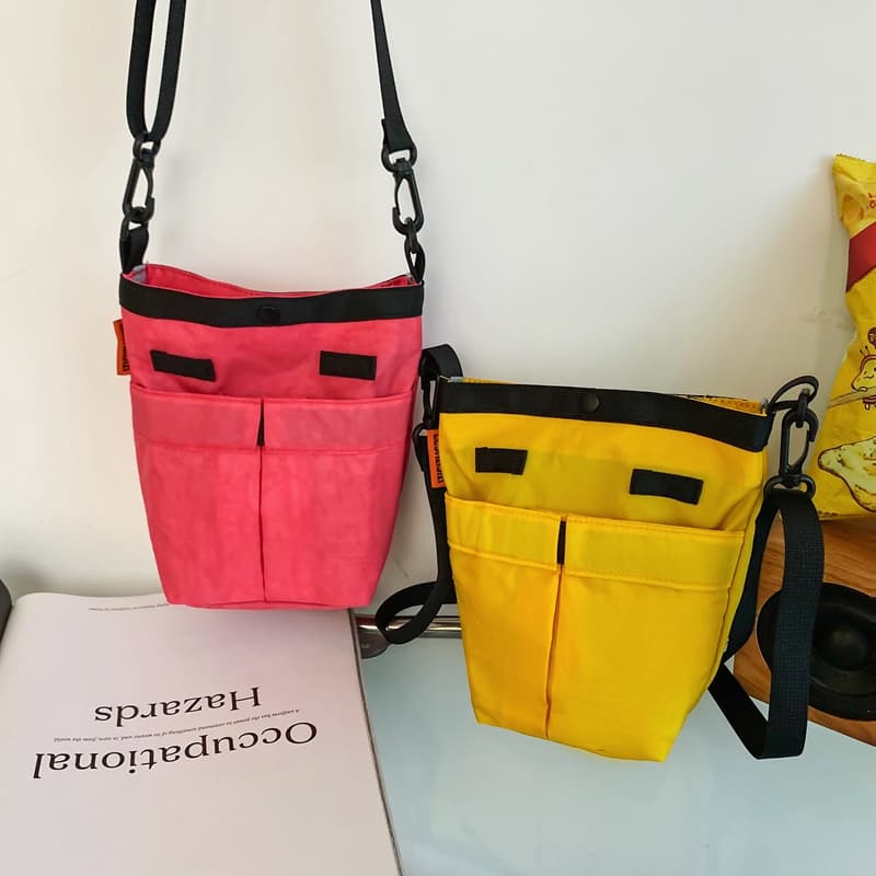 ショルダーバッグメンズ ミニ ポケット付き軽量ミニショルダー