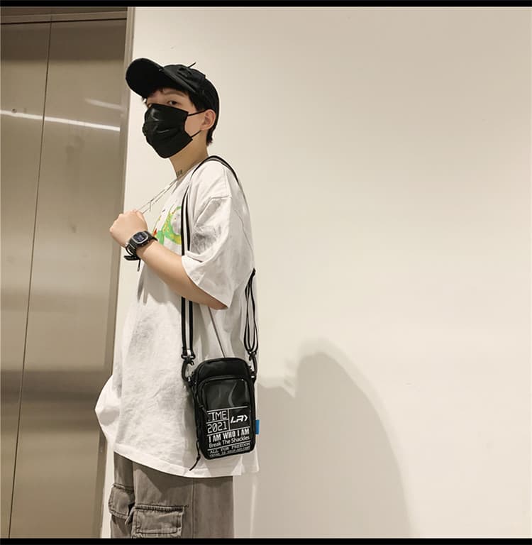 ショルダーバッグメンズ スマホ クリアポケット付き多機能ミニショルダー