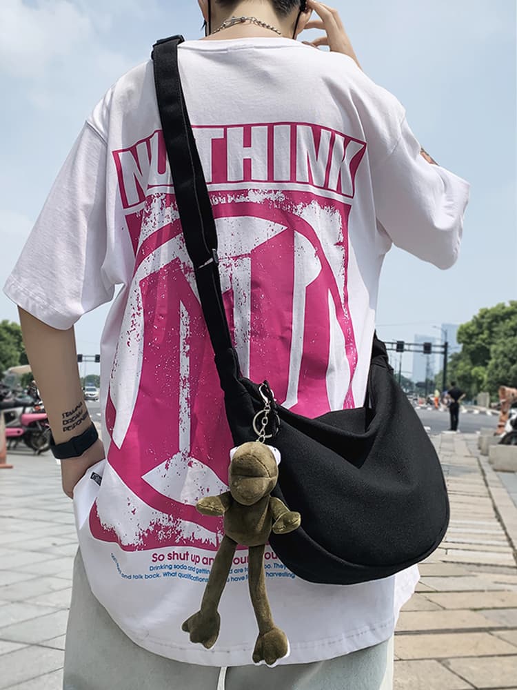 ショルダーバッグメンズ ミニ シンプル三日月形ミニショルダーバッグ