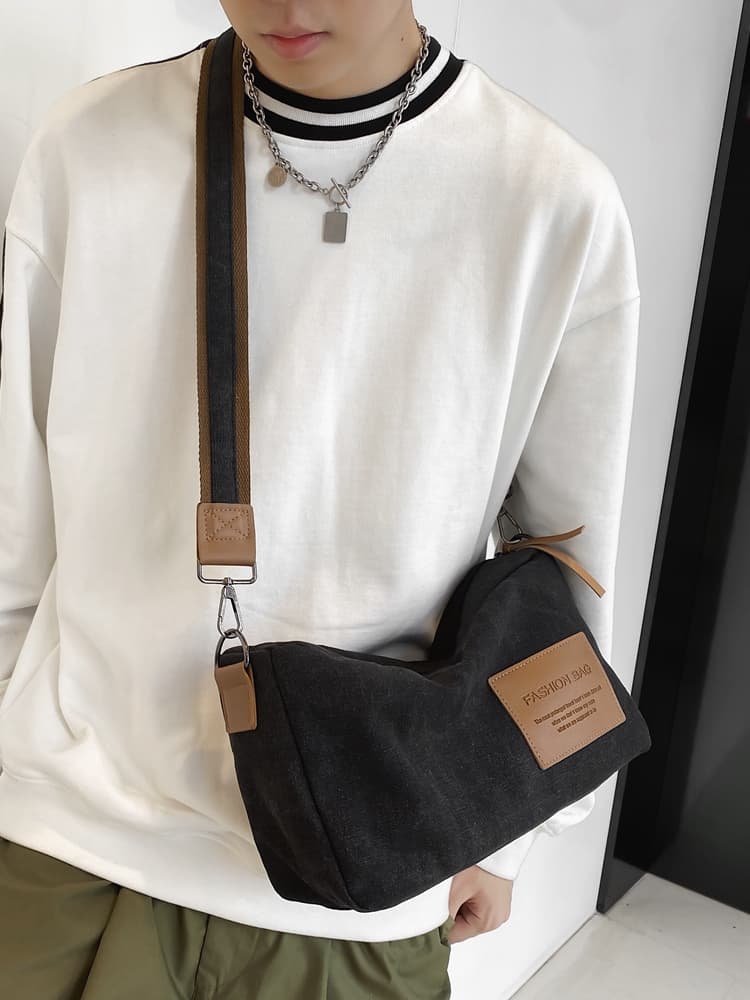 メンズ  スタイリッシュミニショルダーバッグ