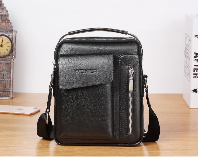 メンズショルダーバッグ 本革調多機能収納付き ミニ