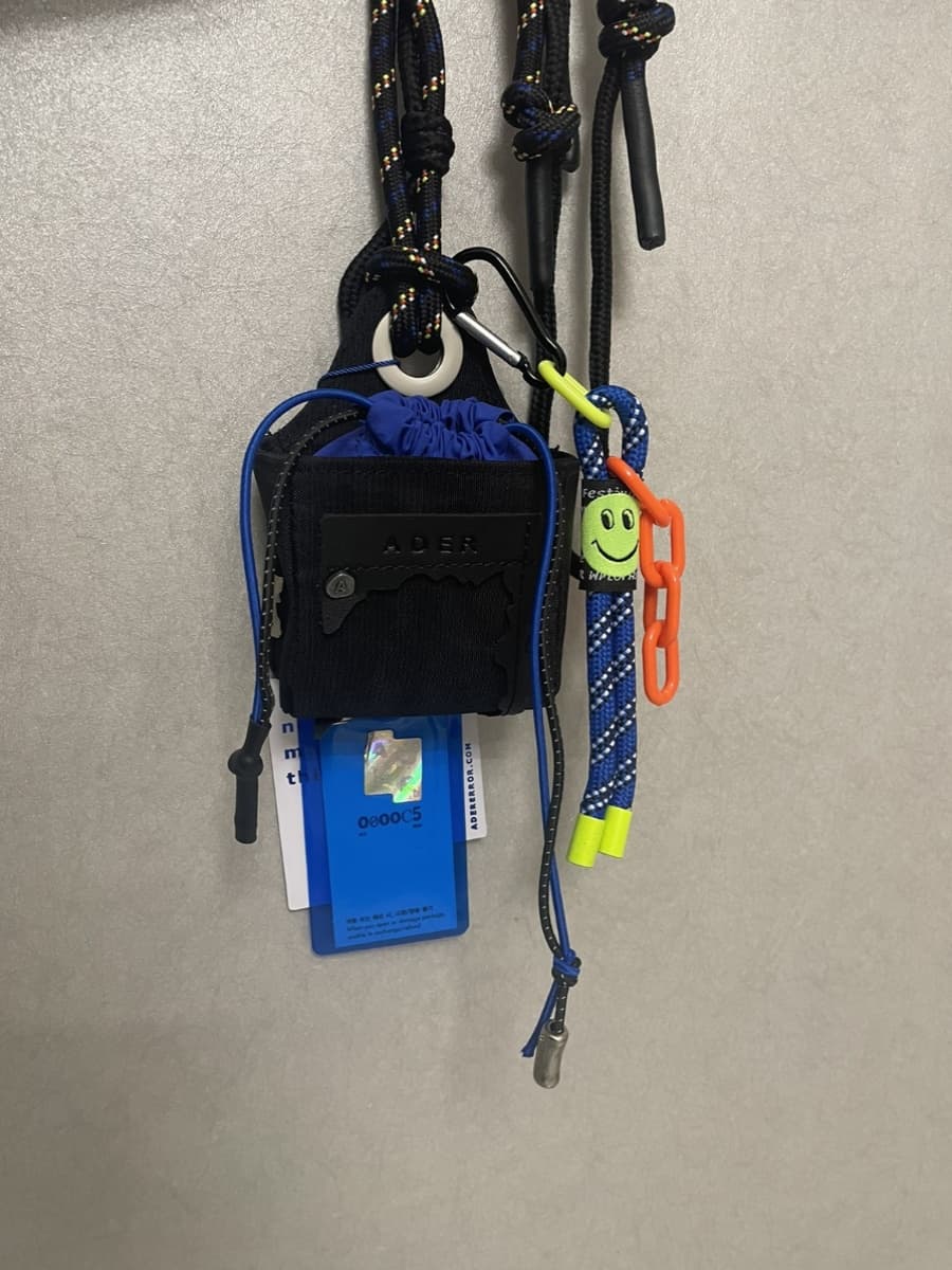 ショルダーバッグメンズ 財布 コンパクト機能的ネックウォレット