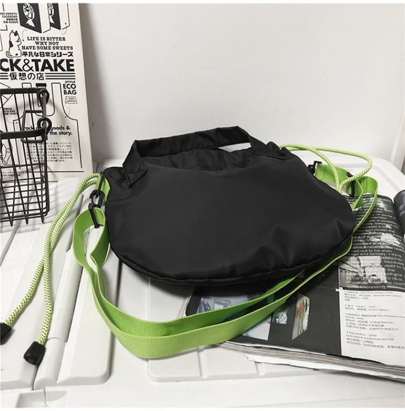 ショルダーバッグメンズ メンズ斜めがけトートバッグ巾着ナイロン軽量ショルダー