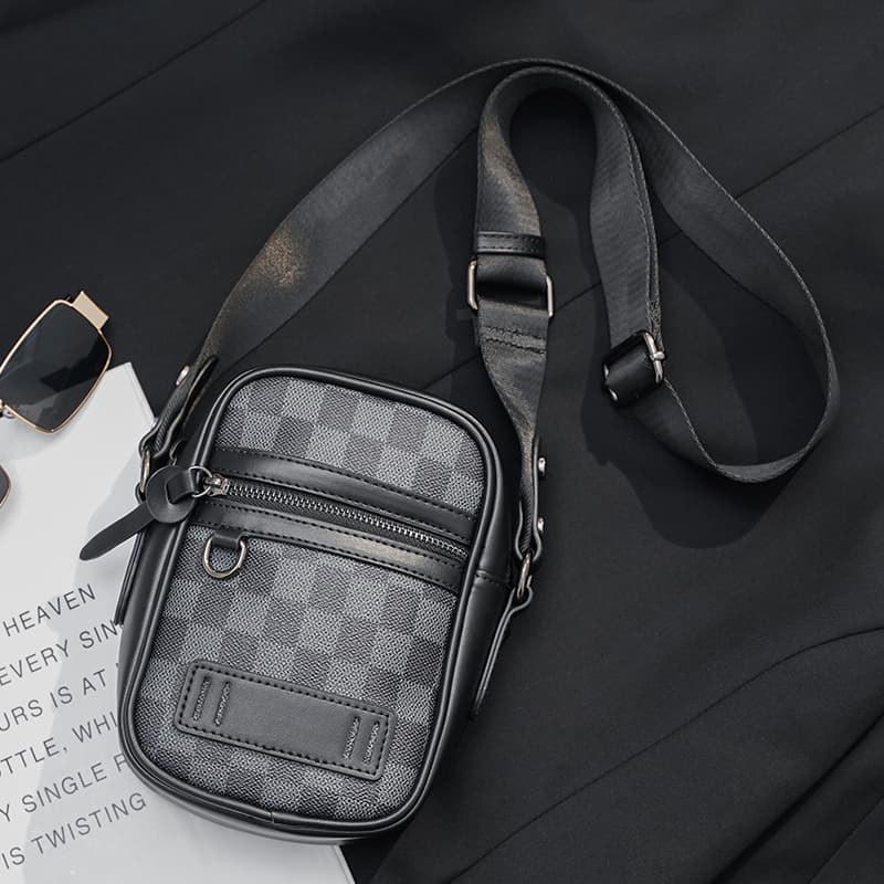 ショルダーバッグメンズ 財布 市松模様ミニショルダー財布