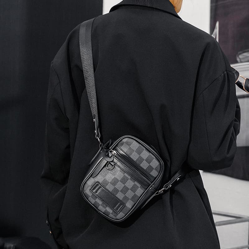 ショルダーバッグメンズ 財布 市松模様ミニショルダー財布